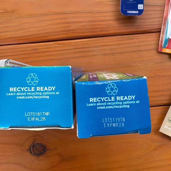 NWT Oral B, Crest, Colgate Dental Bundle, Toothpaste, Toothbrushes - Picture 9 of 10